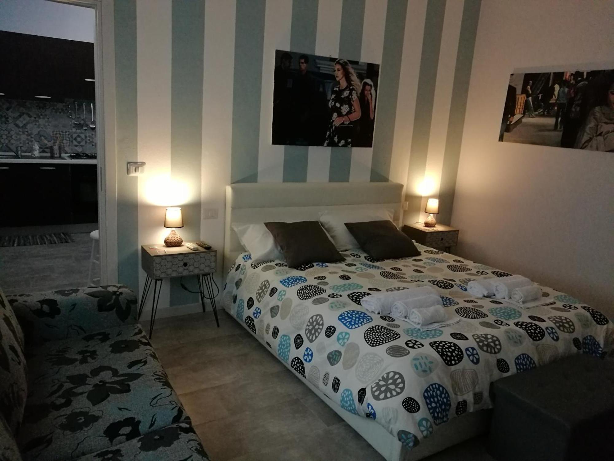 B&B A Casa Dell'Artista กาสเตลดัชเชีย ภายนอก รูปภาพ