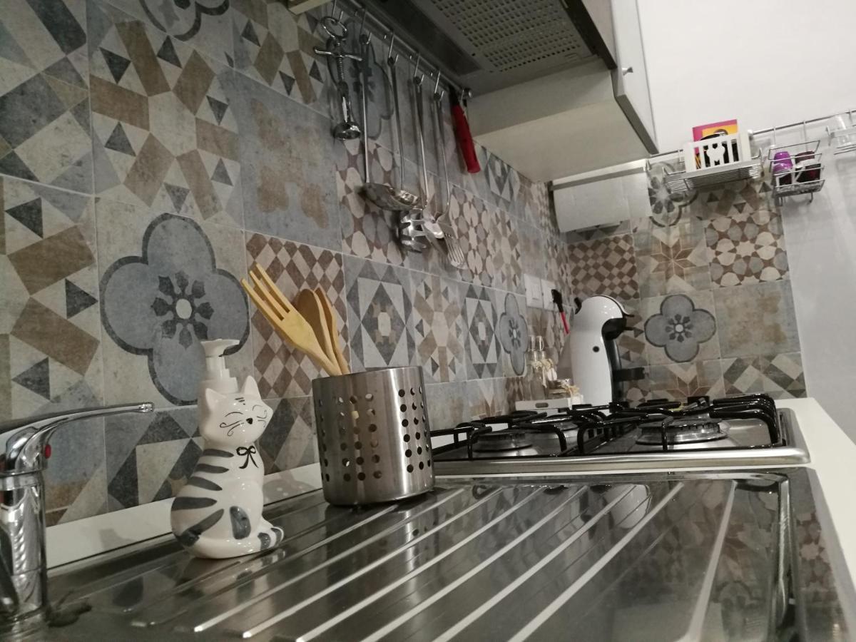 B&B A Casa Dell'Artista กาสเตลดัชเชีย ภายนอก รูปภาพ