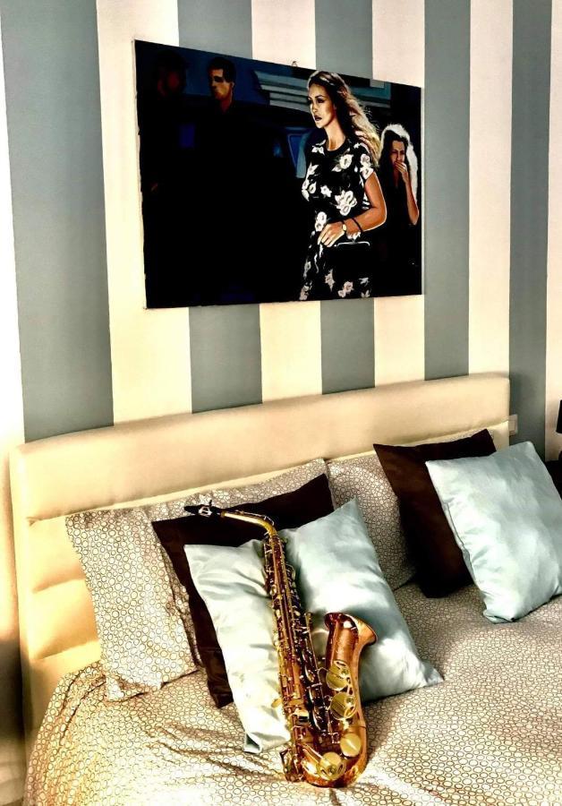 B&B A Casa Dell'Artista กาสเตลดัชเชีย ภายนอก รูปภาพ